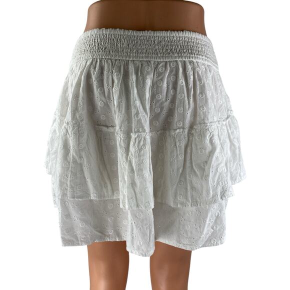 NEW Hollister White Floral Eyelet Embroidered Tiered Mini Flare A-Line Skirt L - Picture 2 of 5